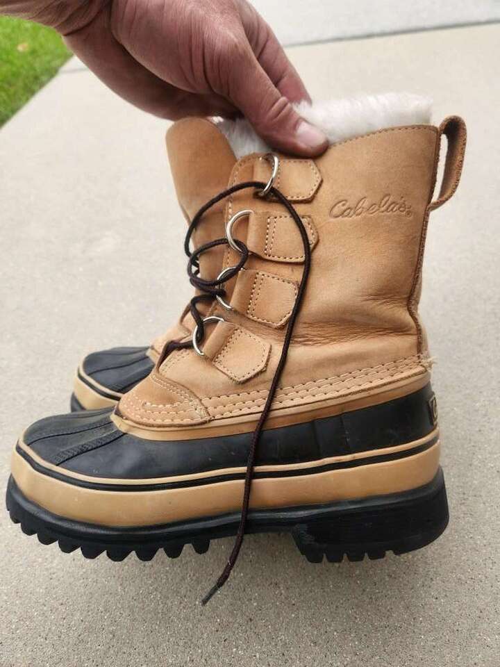 Women Sorel (Cabelas Brand) Boots (like new) Size