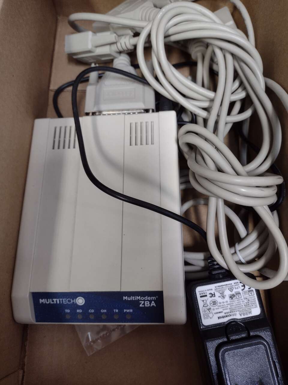 Multitech Multimodem ZBA - Computer fax modem