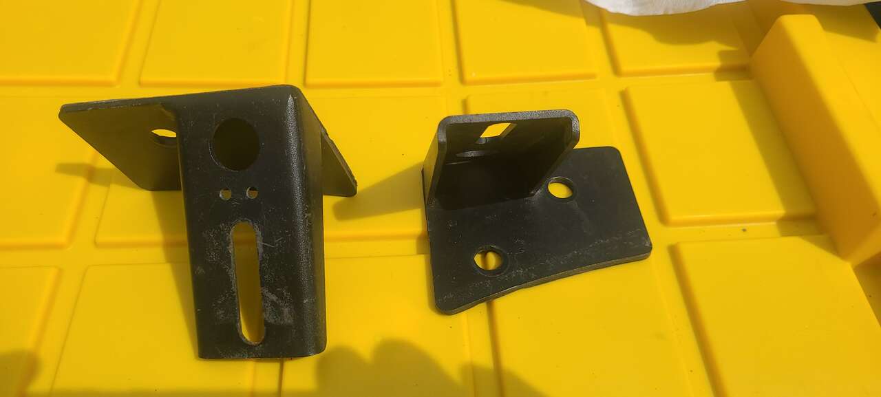 Jeep Wrangler JK Windshield Hinge Mounting Brackets