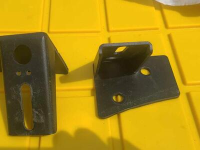 Jeep Wrangler JK Windshield Hinge Mounting Brackets