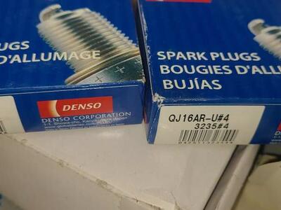 NEW DENSO PLUGS SET OF 8, 3235- DODGE & JEEP