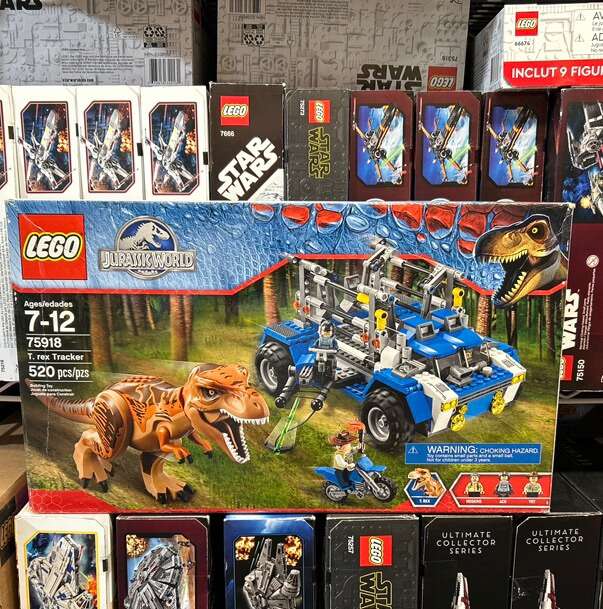 LEGO Jurassic World T. Rex Tracker New