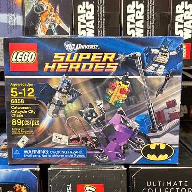 LEGO BATMAN Catwoman Cat cycle City Chase New