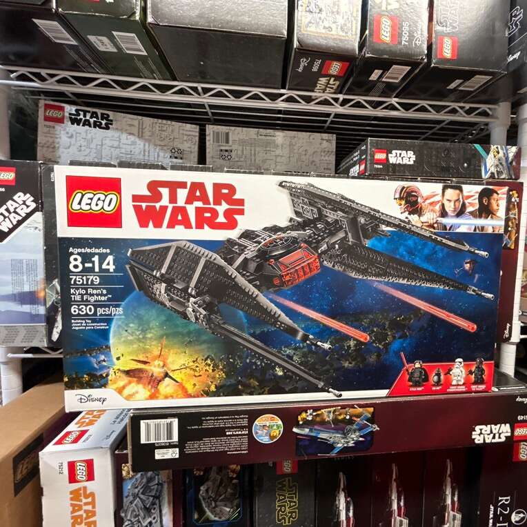LEGO Star Wars Kylo Ren’s TIE Fighter NIB 75179