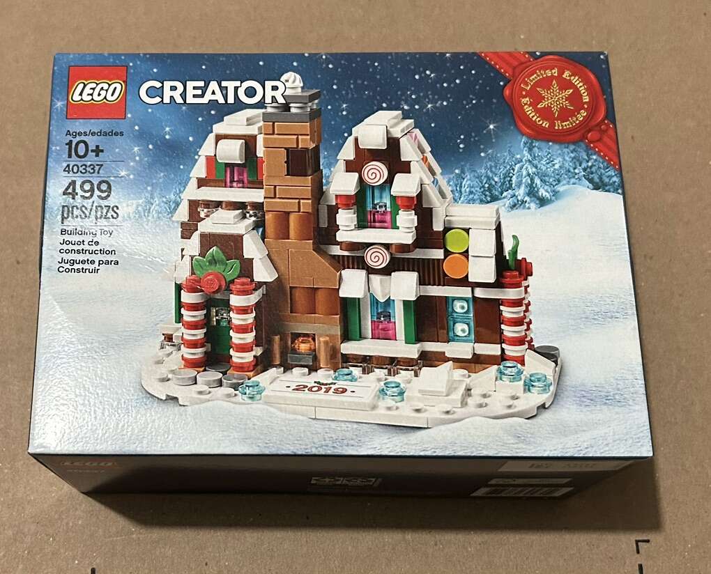 LEGO Christmas Mini Gingerbread House New