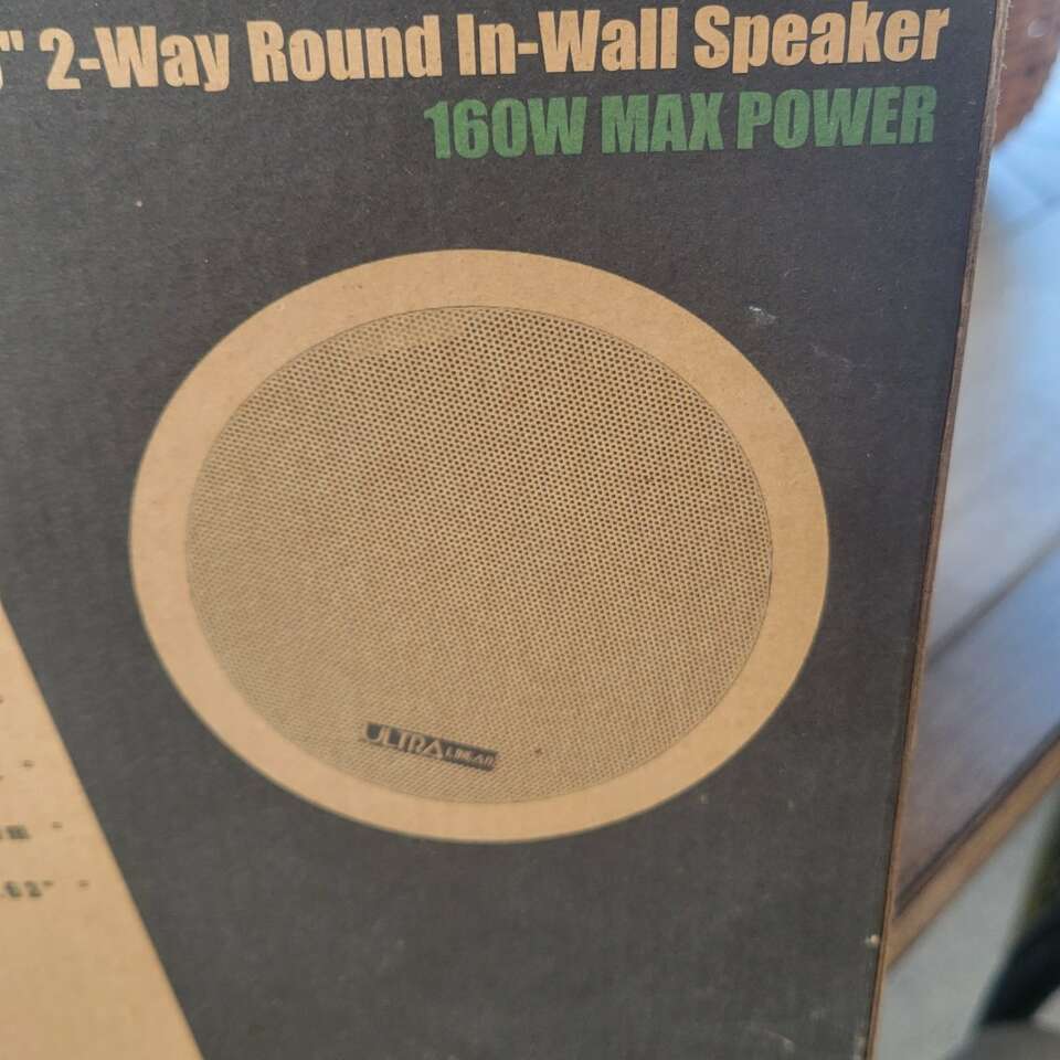 Round in - wall speakers