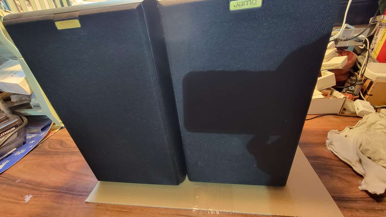 Jamo Cornet 35 speakers