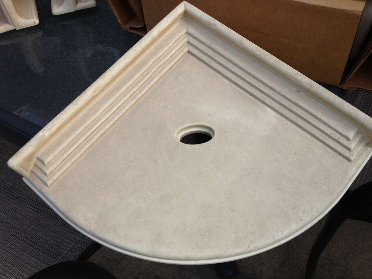 Travertine bathroom accessories