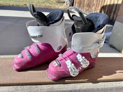 Salomon Ski Boots T/3
