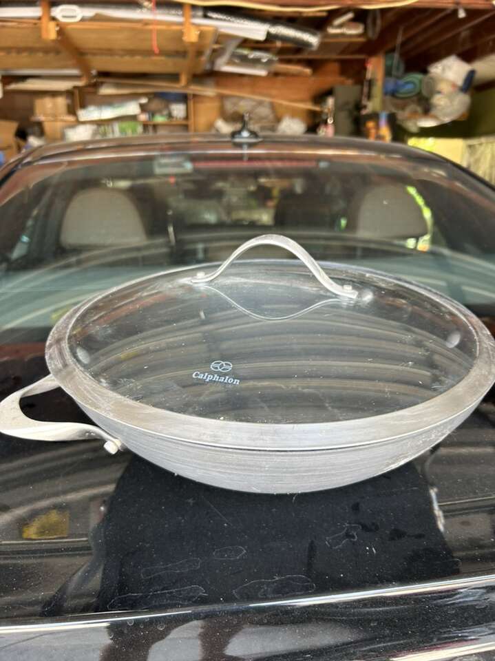 Calphalon 155 12 inches Non Stick Wok w Lid Flat Bottom Made in Toledo Ohio USA