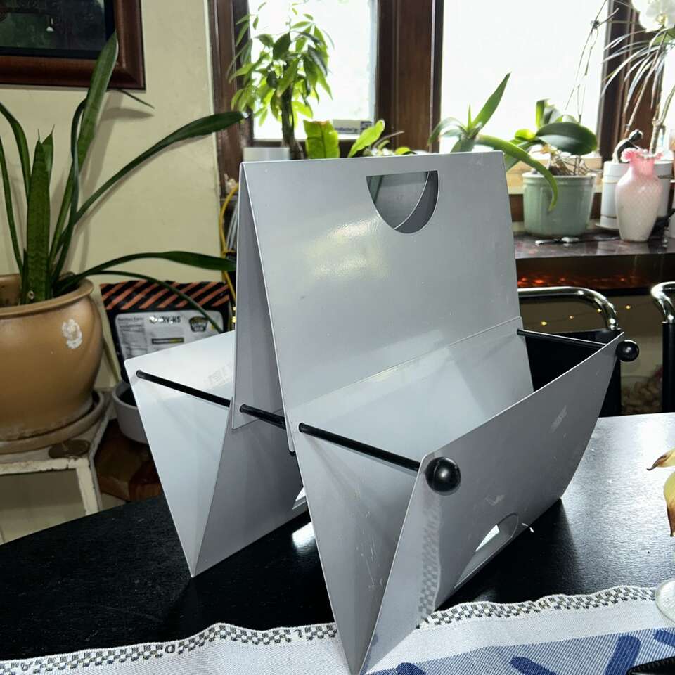 Memphis Milano Style Chrome Magazine Rack