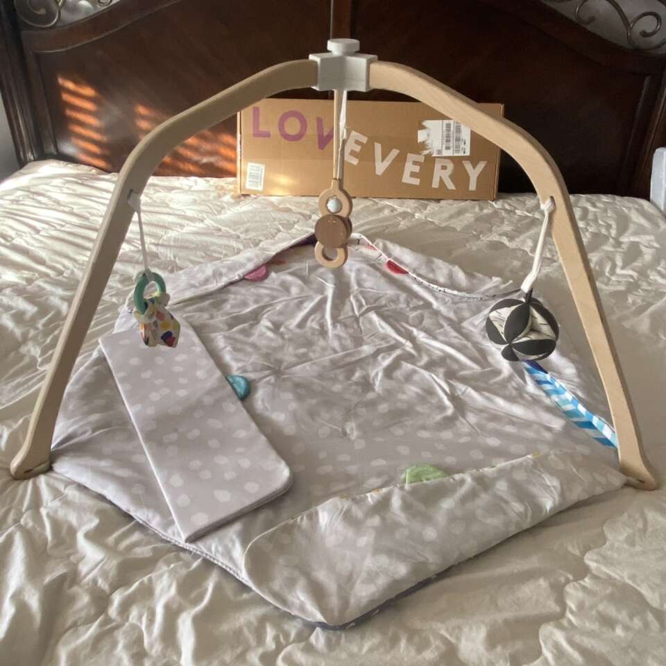 Lovevery Play Gym Baby Play Mat