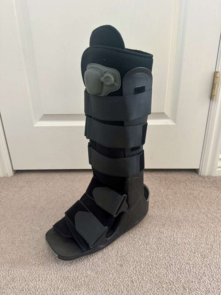 Tall Breg SoftGait Air Walker Brace Boot Medium