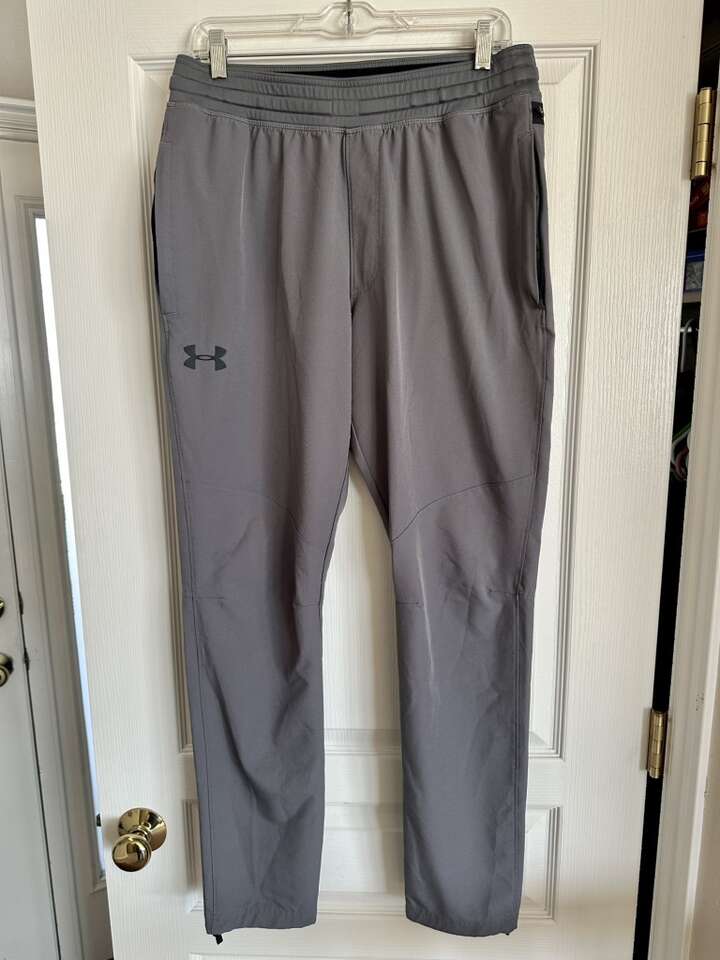 Mens L Under Armour Hiking Athletic Comfort Pants