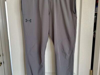 Mens L Under Armour Hiking Athletic Comfort Pants