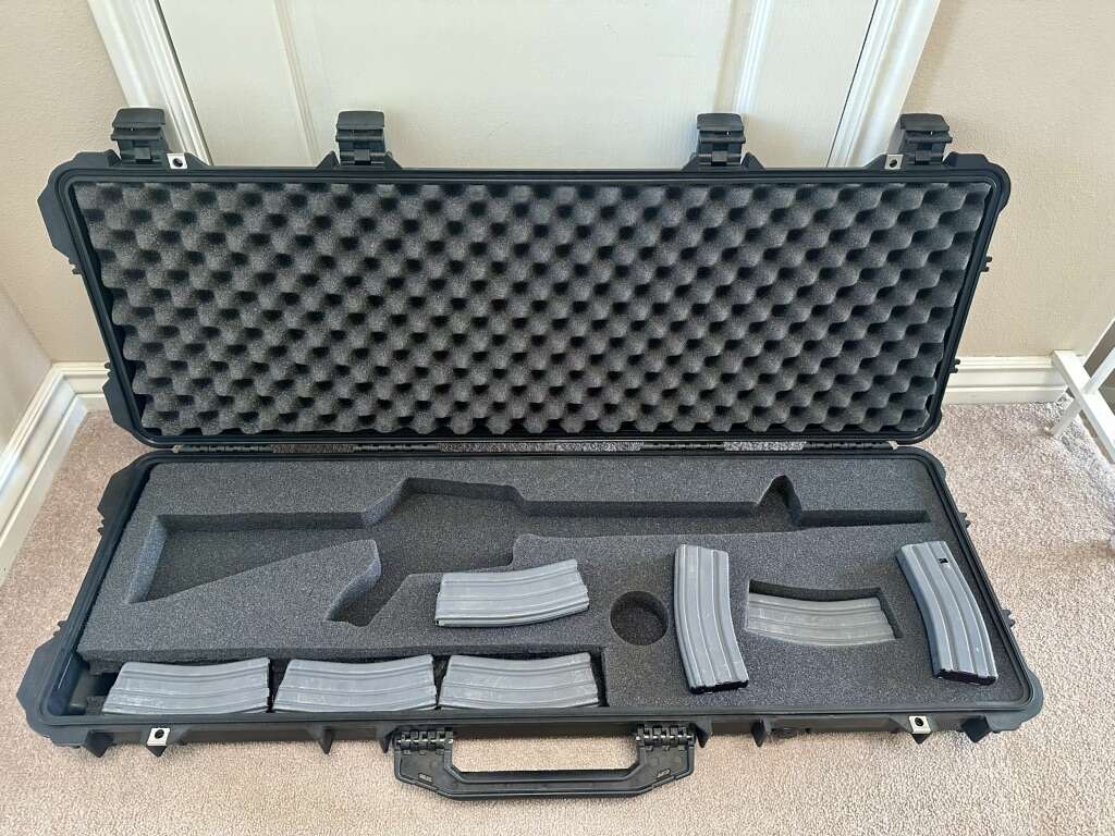 Pelican 1720 Series Rolling Long Carrying Case