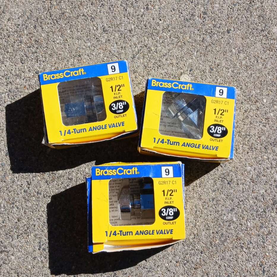 BrassCraft 1/2 in. FIP Inlet x 3/8 in. O.D. Compre