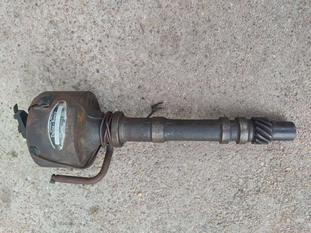 1957-61 Corvette duel-point distributor.