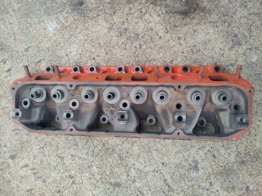 Chrysler/Mopar Big Block heads 2 pairs