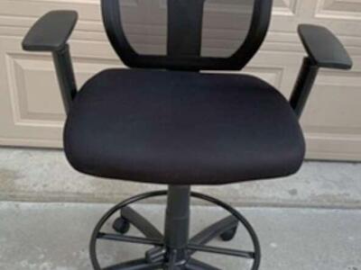 2 TASK DRAFTING HEIGHT STOOLS W ARMS