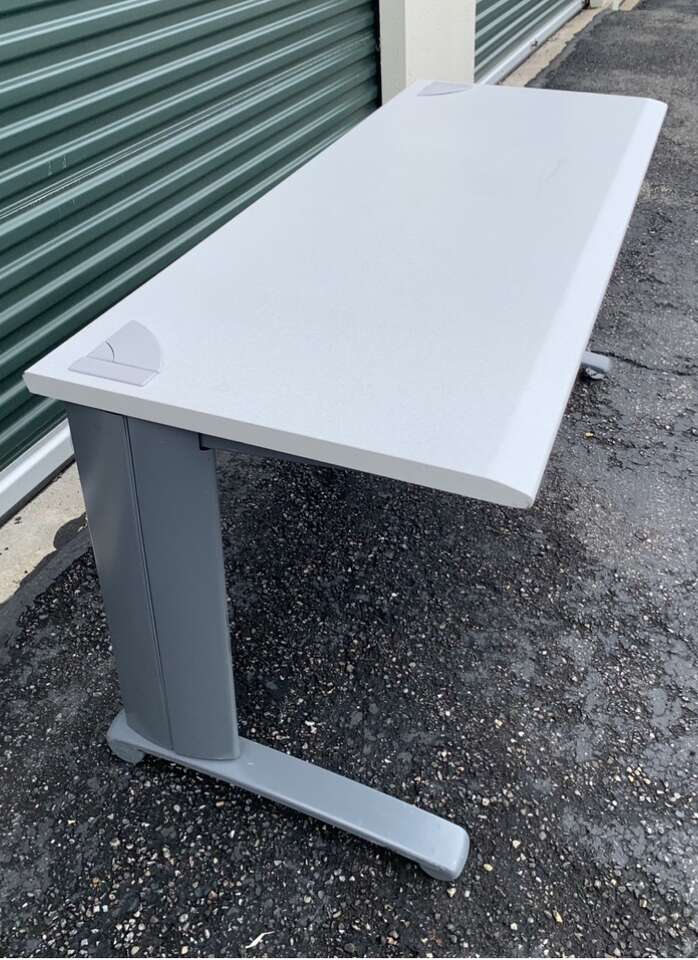 15  6' X 2' STEELCASE HD TRAINING TABLES