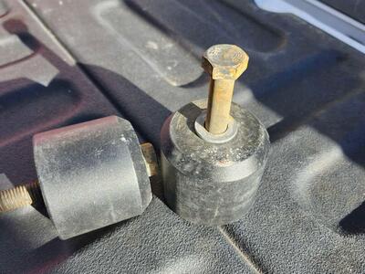 Ford Superduty leveling pucks