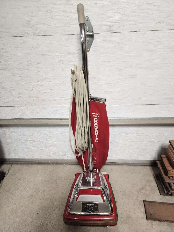 Sanitaire Heavy Duty Commercial Vacuum
