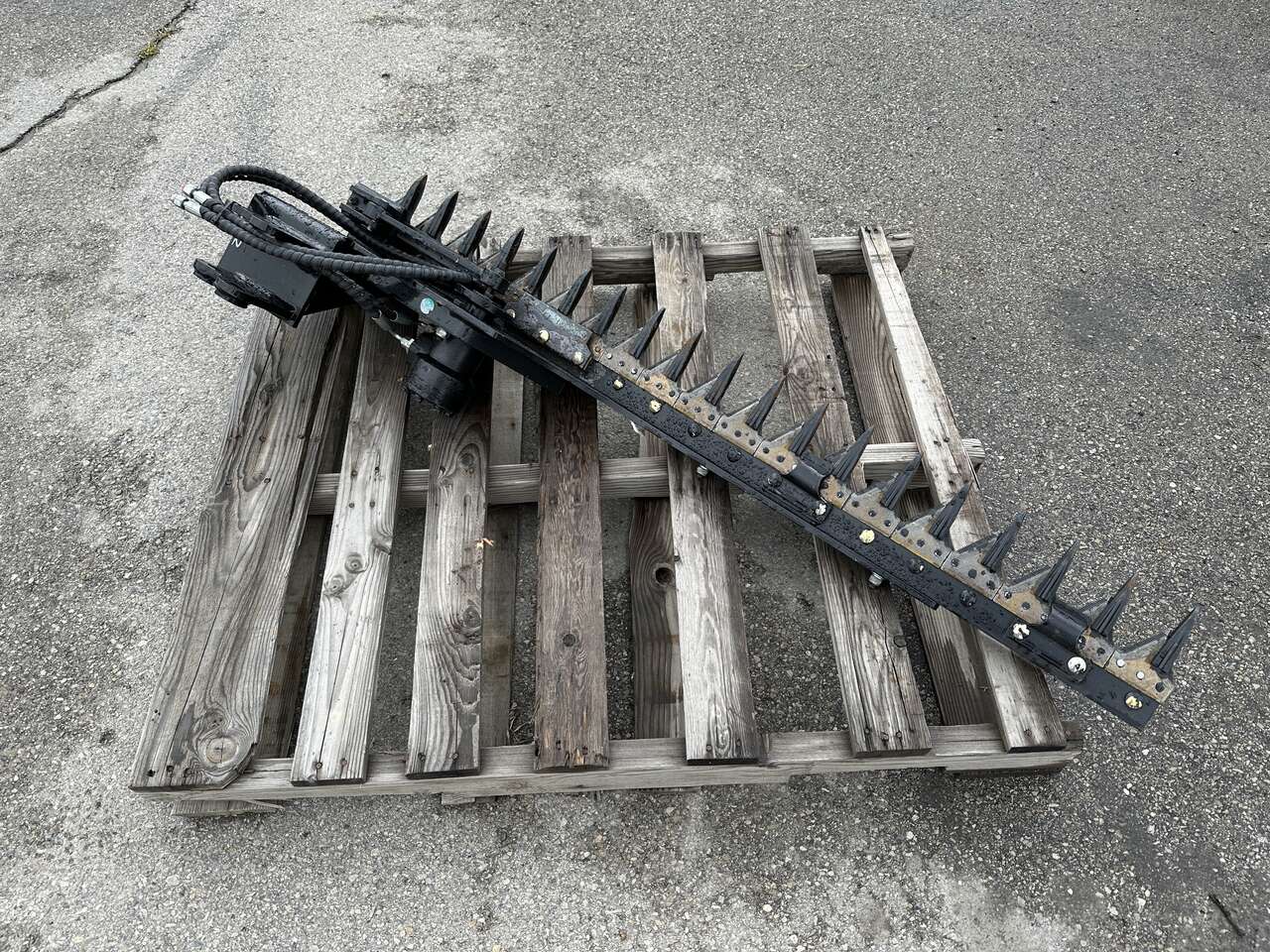 Sickle Bar / Hedge Trimmer 5' Fits Mini Excavator