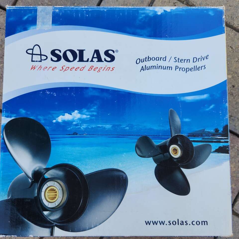 Solas Amita 3 propeller