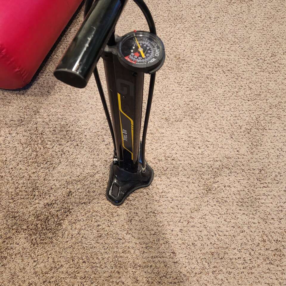 Giyo GF-94T tire pump *Reduced price*