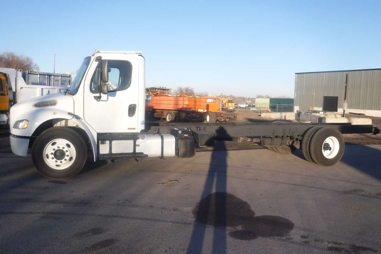 2012 Freightliner MB2, S/A cab and chassis