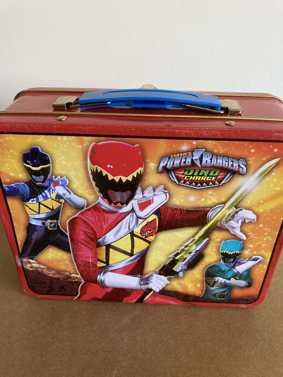 2014 Power Rangers Dino Charge   metal tin red lunchbox