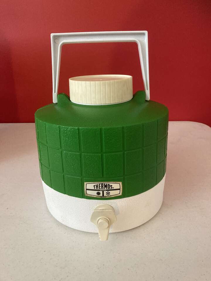Vintage Thermos Picnic Jug 7785 in Green