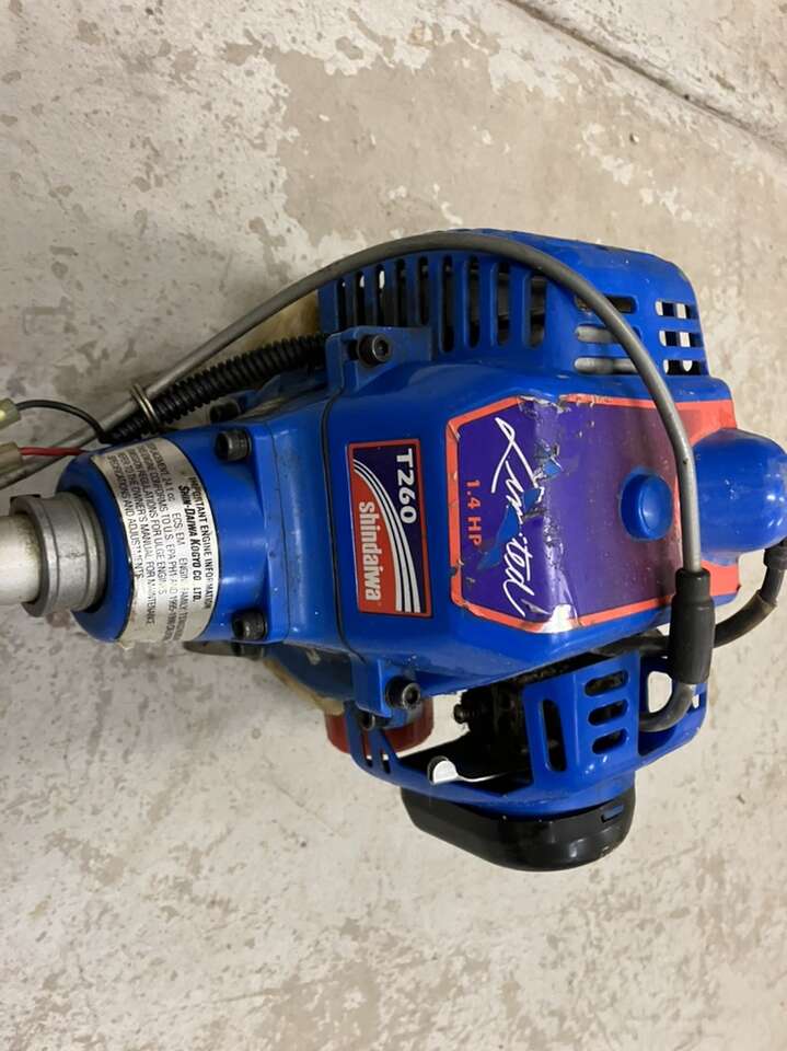 Shindaiwa T260 Straight Shaft Trimmer