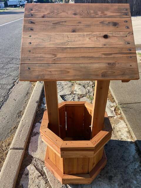 CEDAR WISHING WELL