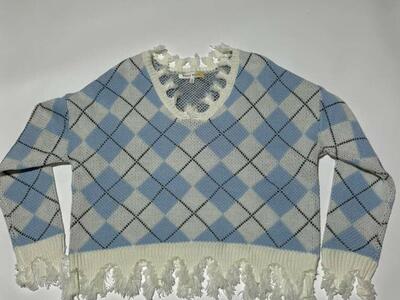 Women/Girl’s Clothing - Cropped Long Sleeves