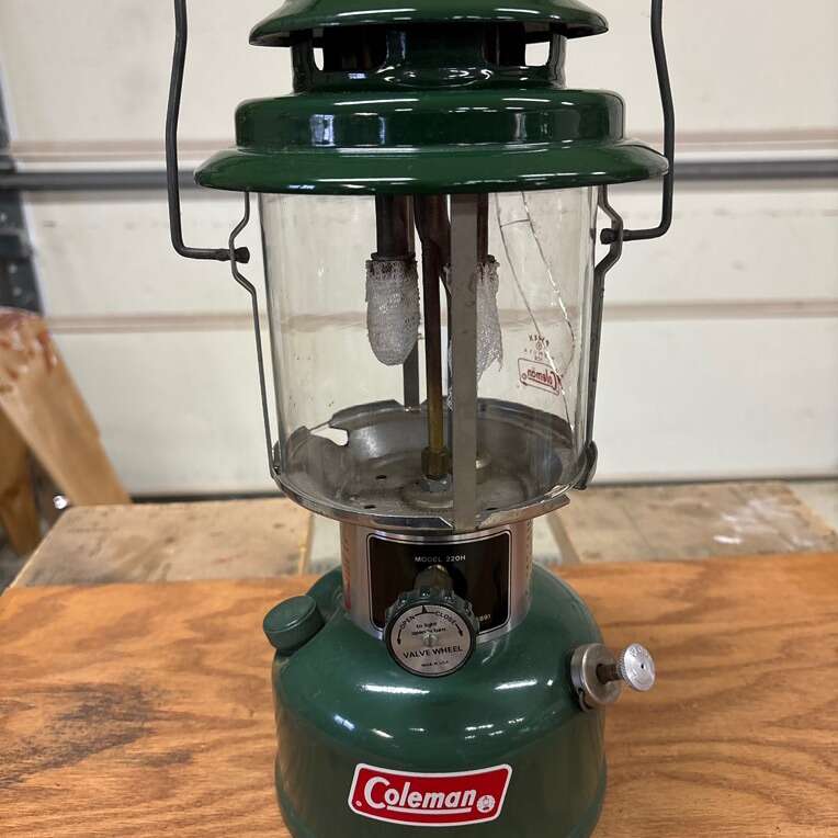 Coleman Kerosene Lantern. 220 H