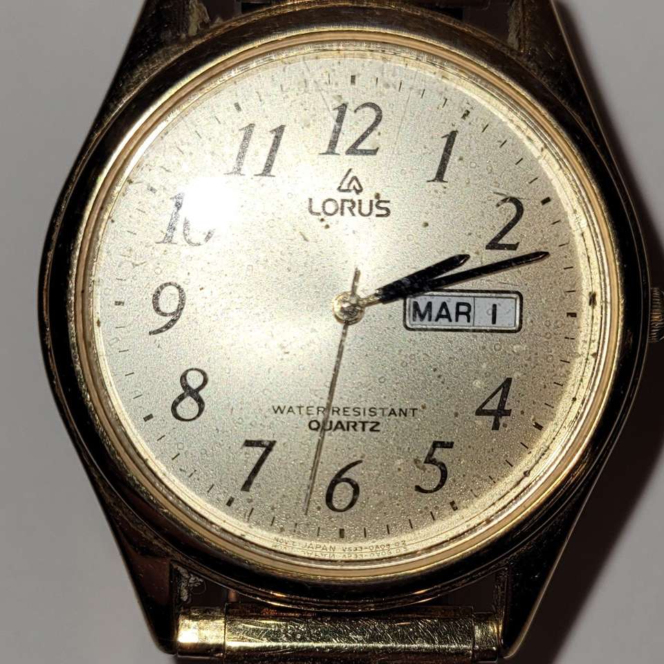 Vintage Lorus Gold watch