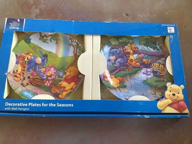 Winnie the pooh plates