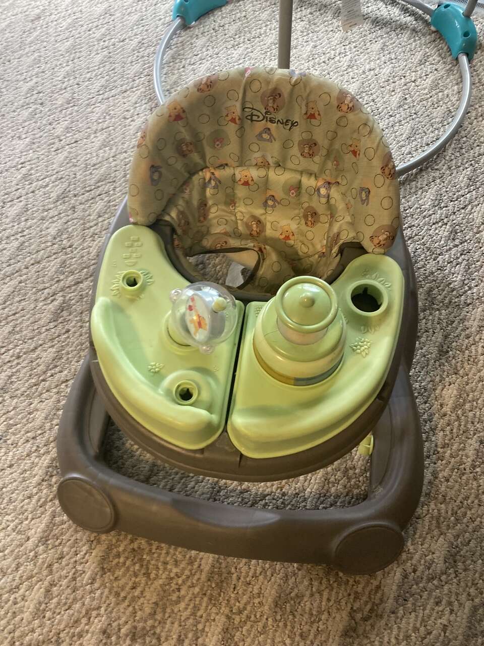 Winnie The Pooh Music and Lights Walker