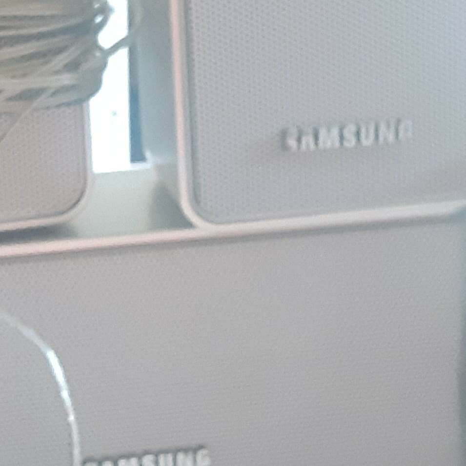 Speaker surround sound