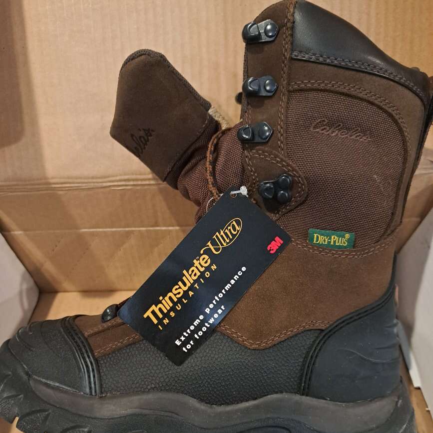 Cabela,SZ 8 D snowy Range boots