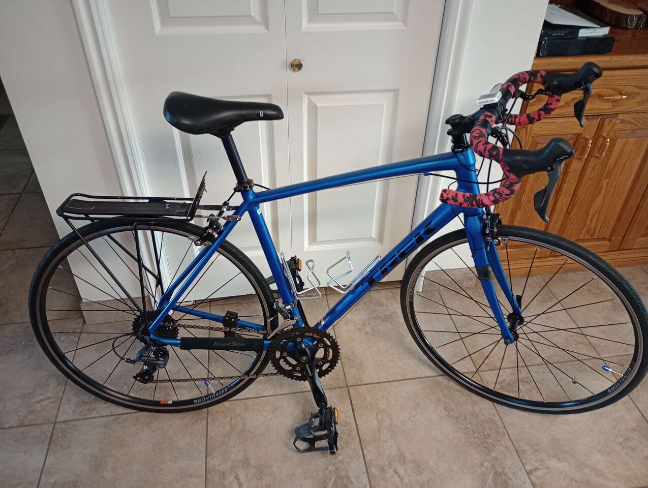 19 inch frame Trek domain AL2 16 speed bike