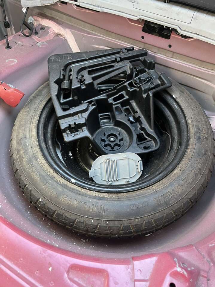 2010 Prius Spare Tire With Parts $40
