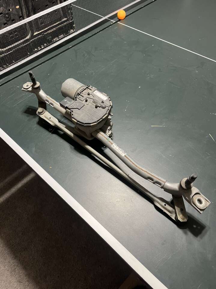 2011-18 Audi A8 S8 Front Windshield Wiper $30