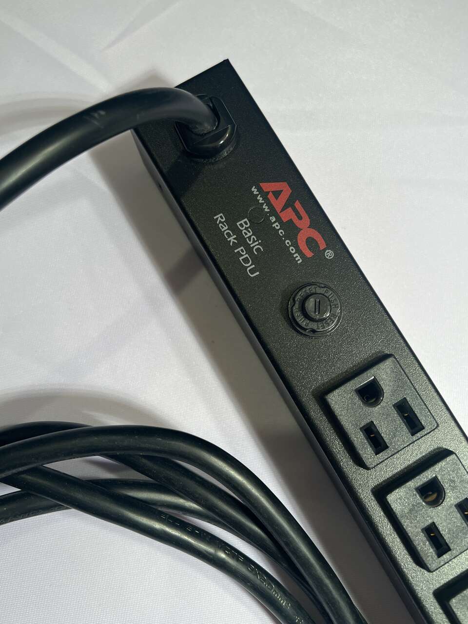 APC Basic Rack PDU (Model# AP9567) x14 Outlets