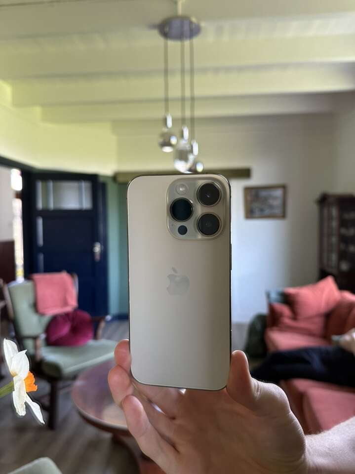 **TIK TOK**  NEW IPhone 14 Pro 512 GB