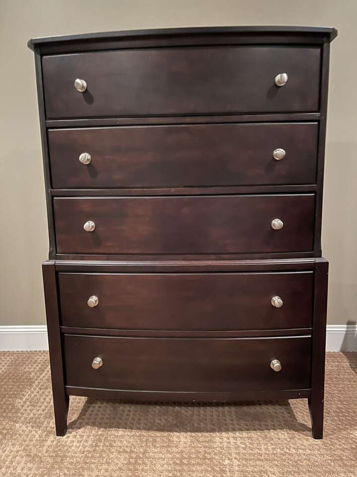 Dresser Furniture