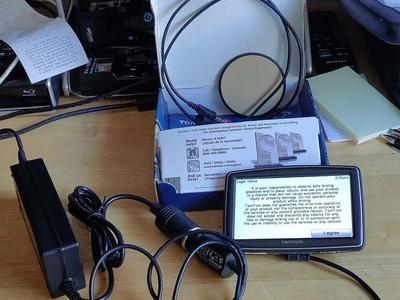 TomTom XXL 550M GPS Lifetime Maps Edition With Extra Power Supply