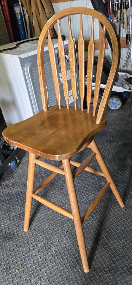 Solid Medium Oak Windsor Back Swivel Counter Height Bar Stool